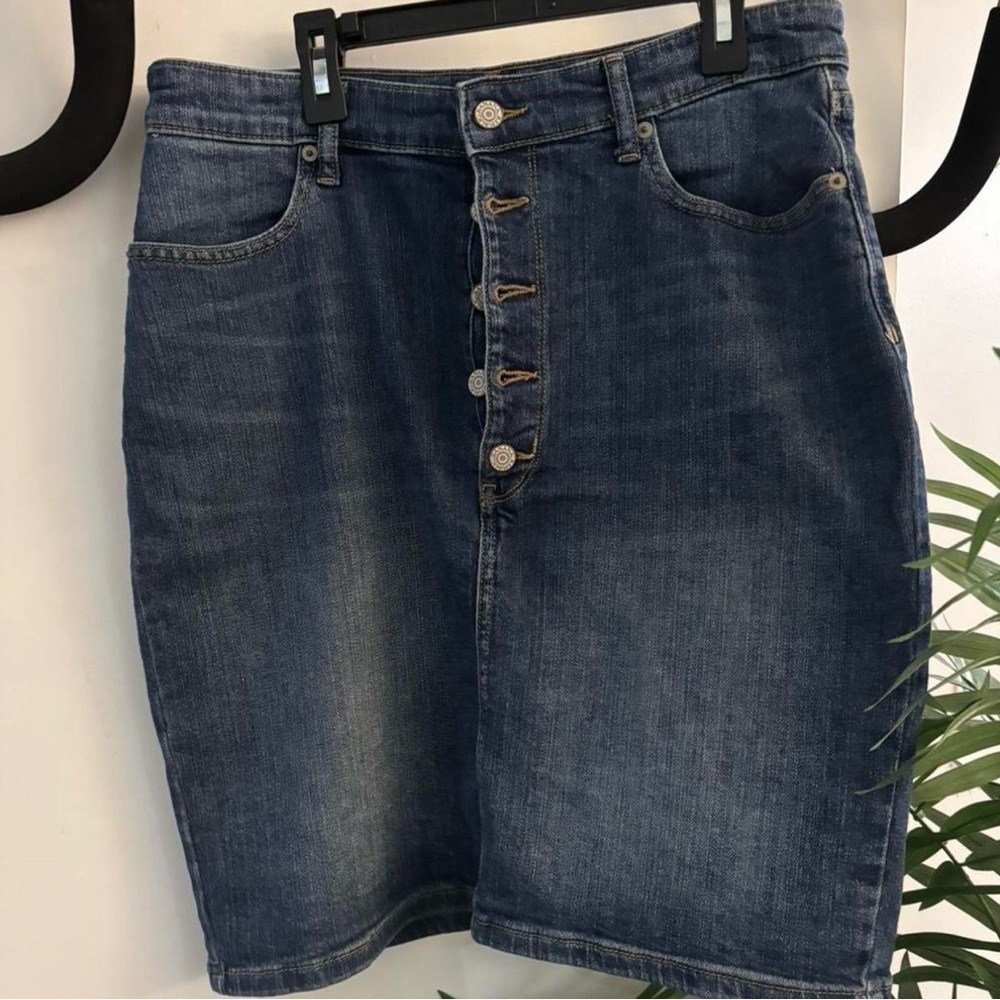 Banana Republic Blue Denim Skirt